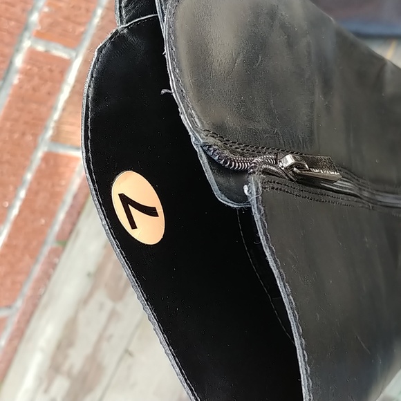 Vince Camuto Women’s Kadia Riding Boot - Picture 7 of 12